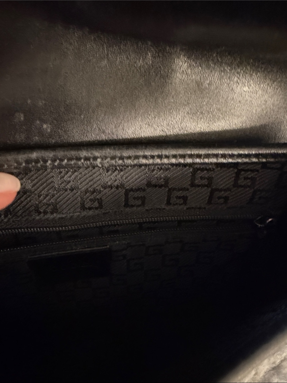 Gucci vintage Black Leather Shoulder Bag with silver-Tone Hardware - Picture 3 of 3